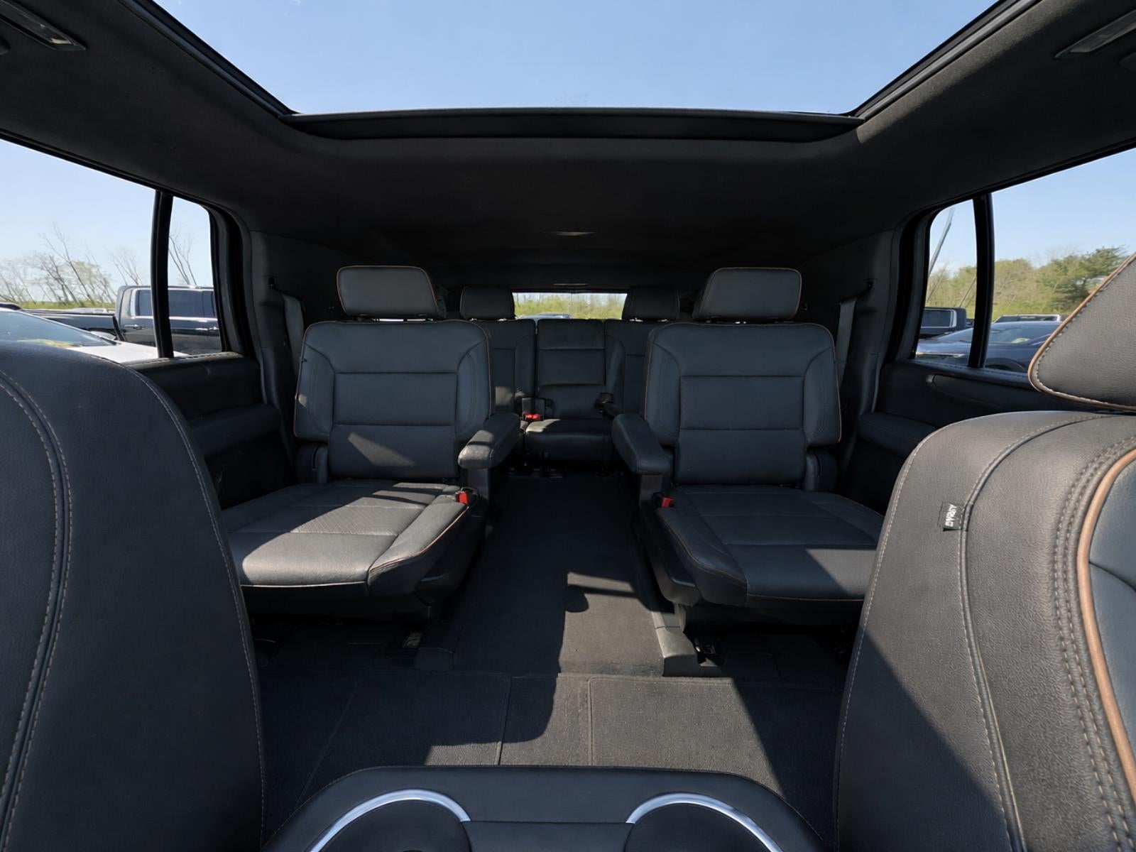 2025 GMC Yukon XL AT4