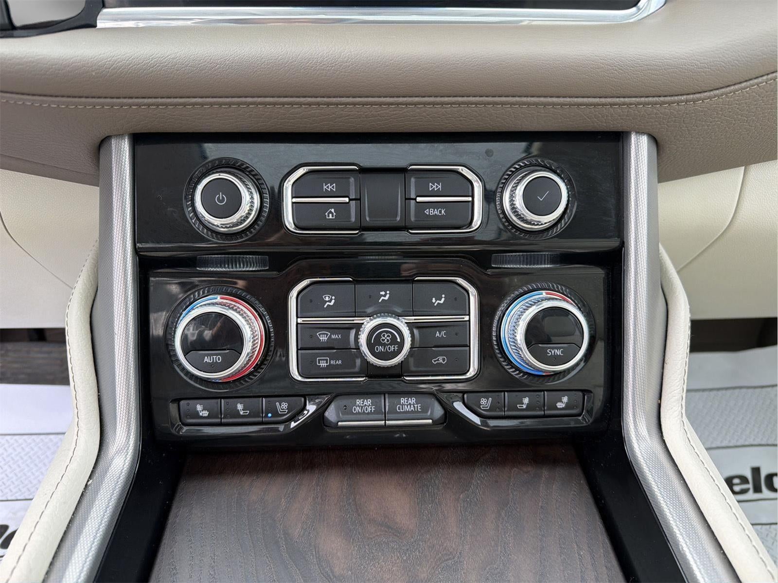 2023 GMC Yukon XL Denali