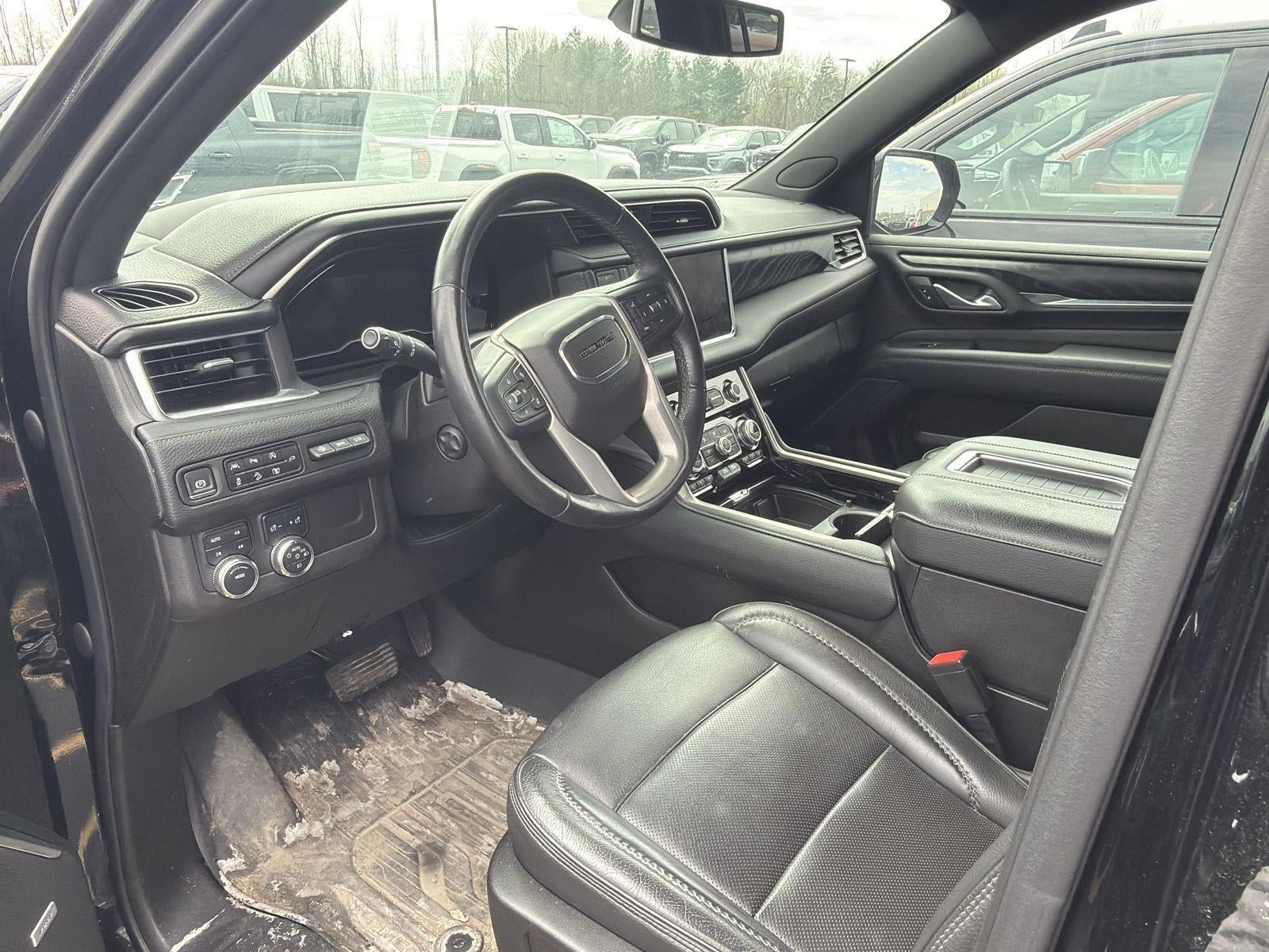 2022 GMC Yukon XL Denali