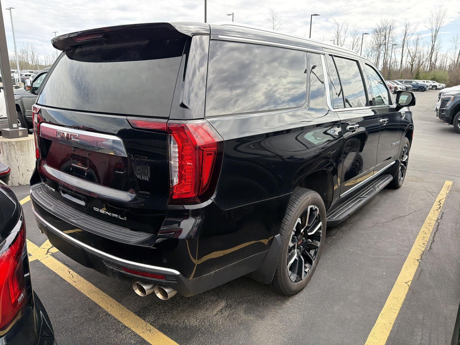 2022 GMC Yukon XL Denali