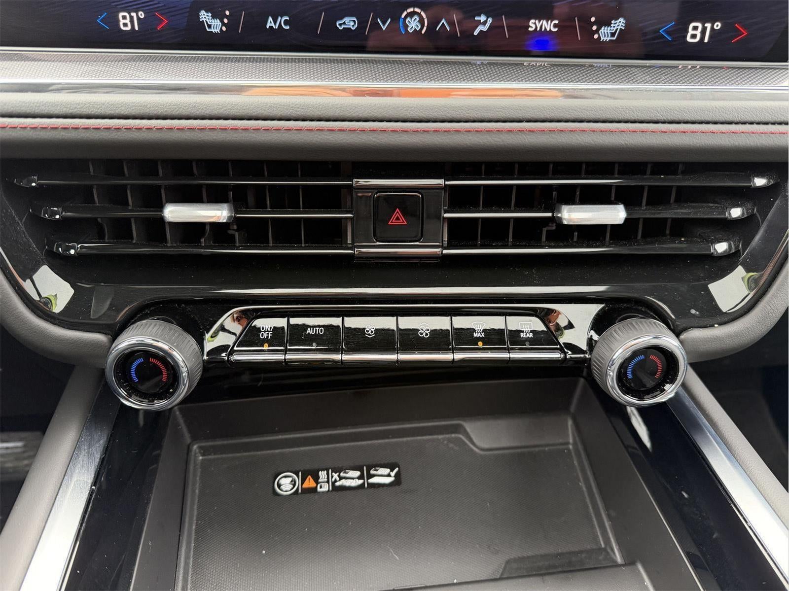 2025 Chevrolet Suburban RST