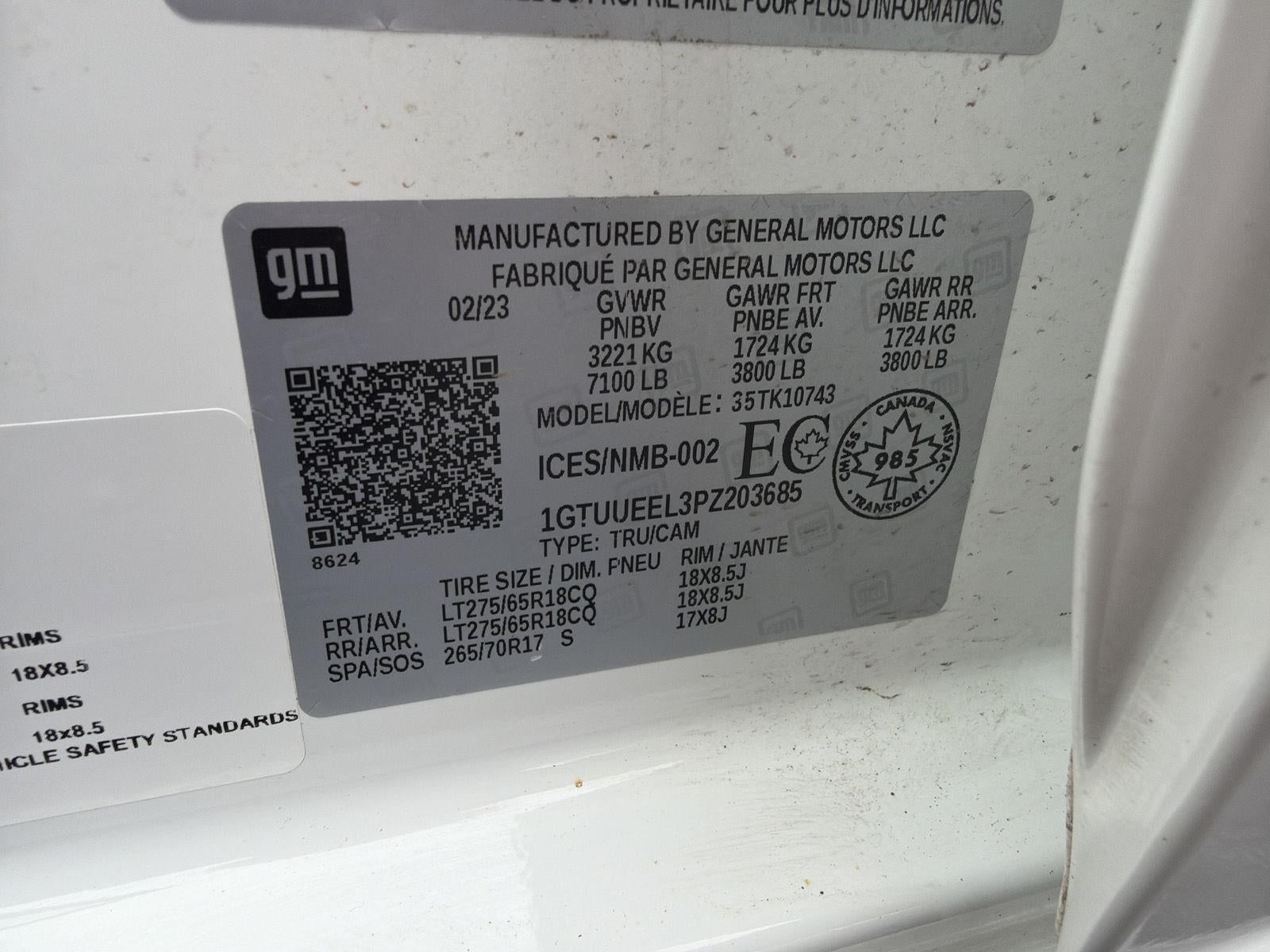 2023 GMC Sierra 1500 AT4