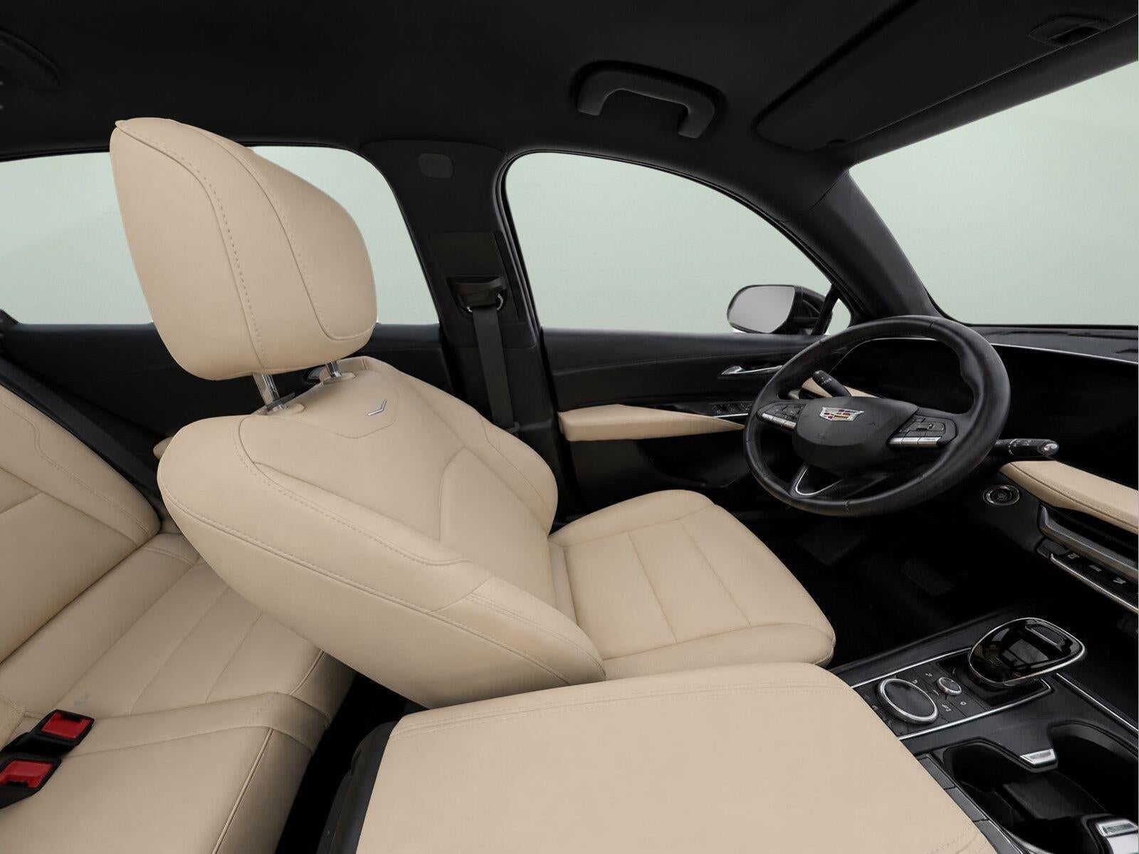 2024 Cadillac XT4 Luxury