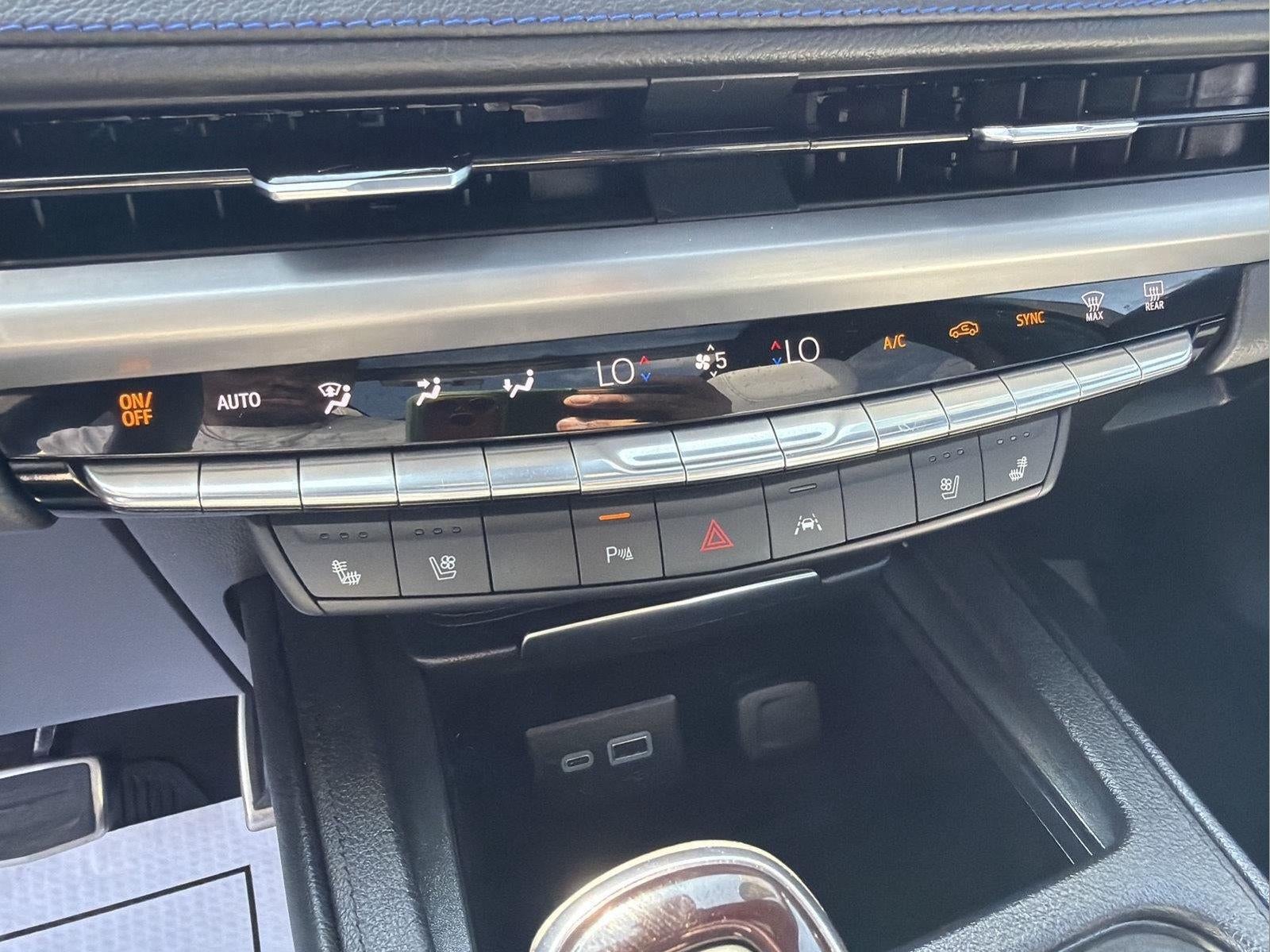2025 Cadillac XT4 Sport