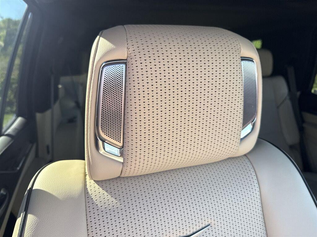 2024 Cadillac Escalade Premium Luxury