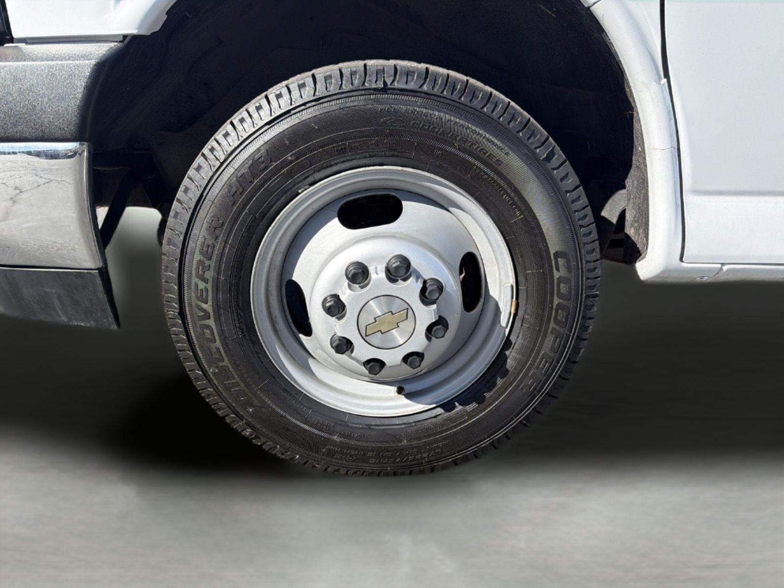 2023 Chevrolet Express Cutaway 3500 Work Van