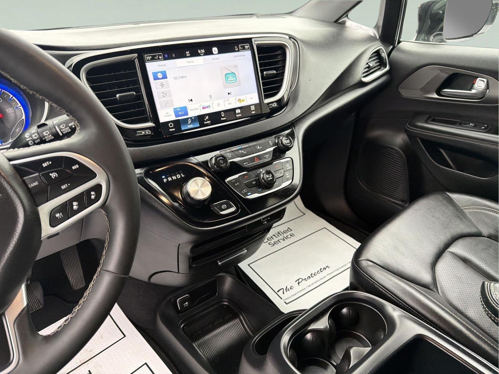 2026 Chrysler Pacifica Select - Photo 18
