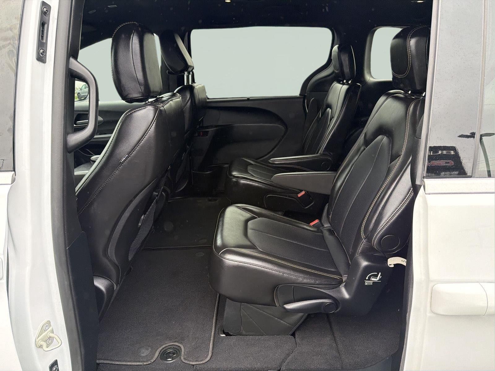 2026 Chrysler Pacifica Select - Photo 25