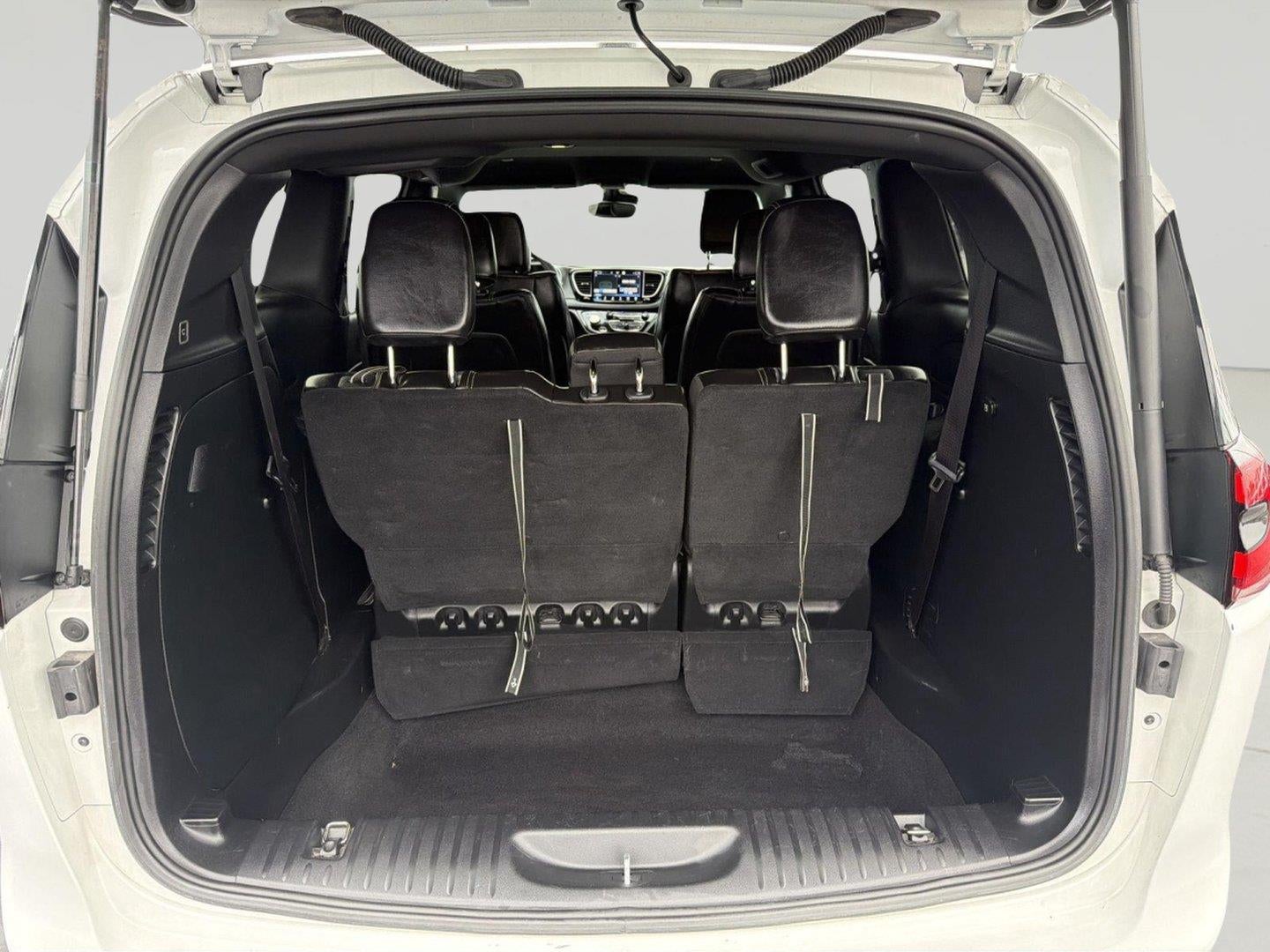 2026 Chrysler Pacifica Select - Photo 27