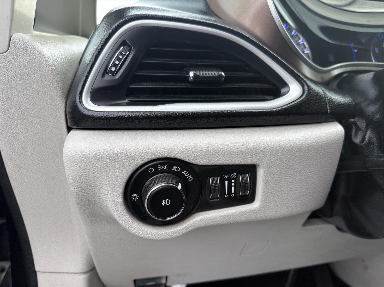 2018 Chrysler Pacifica Touring L
