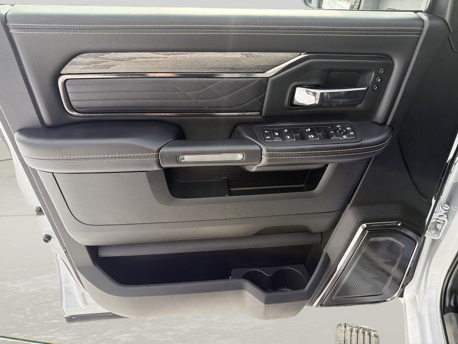 2025 RAM 2500 Limited Crew Cab 4x4 6'4" Box