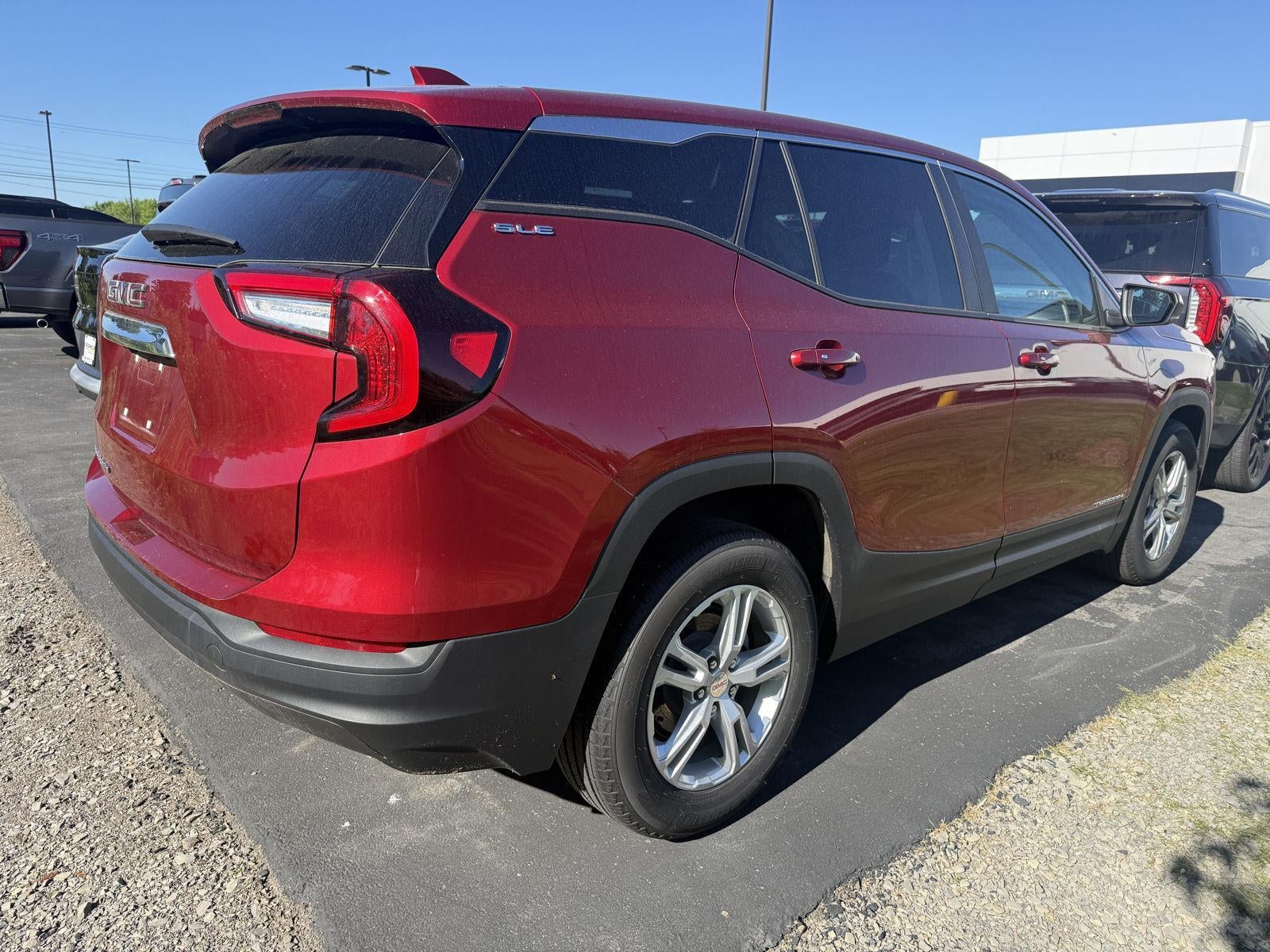 2023 GMC Terrain SLE