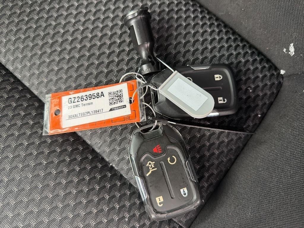 2023 GMC Terrain SLE