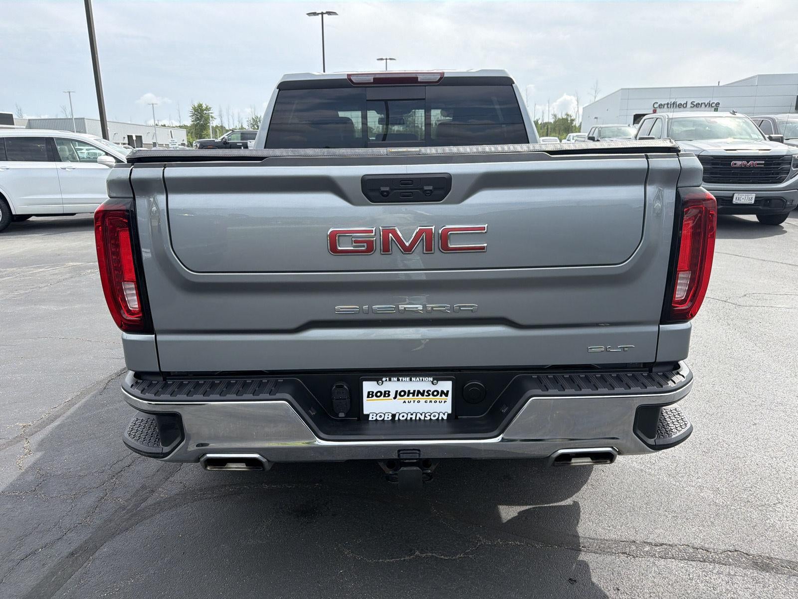 2024 GMC Sierra 1500 SLT