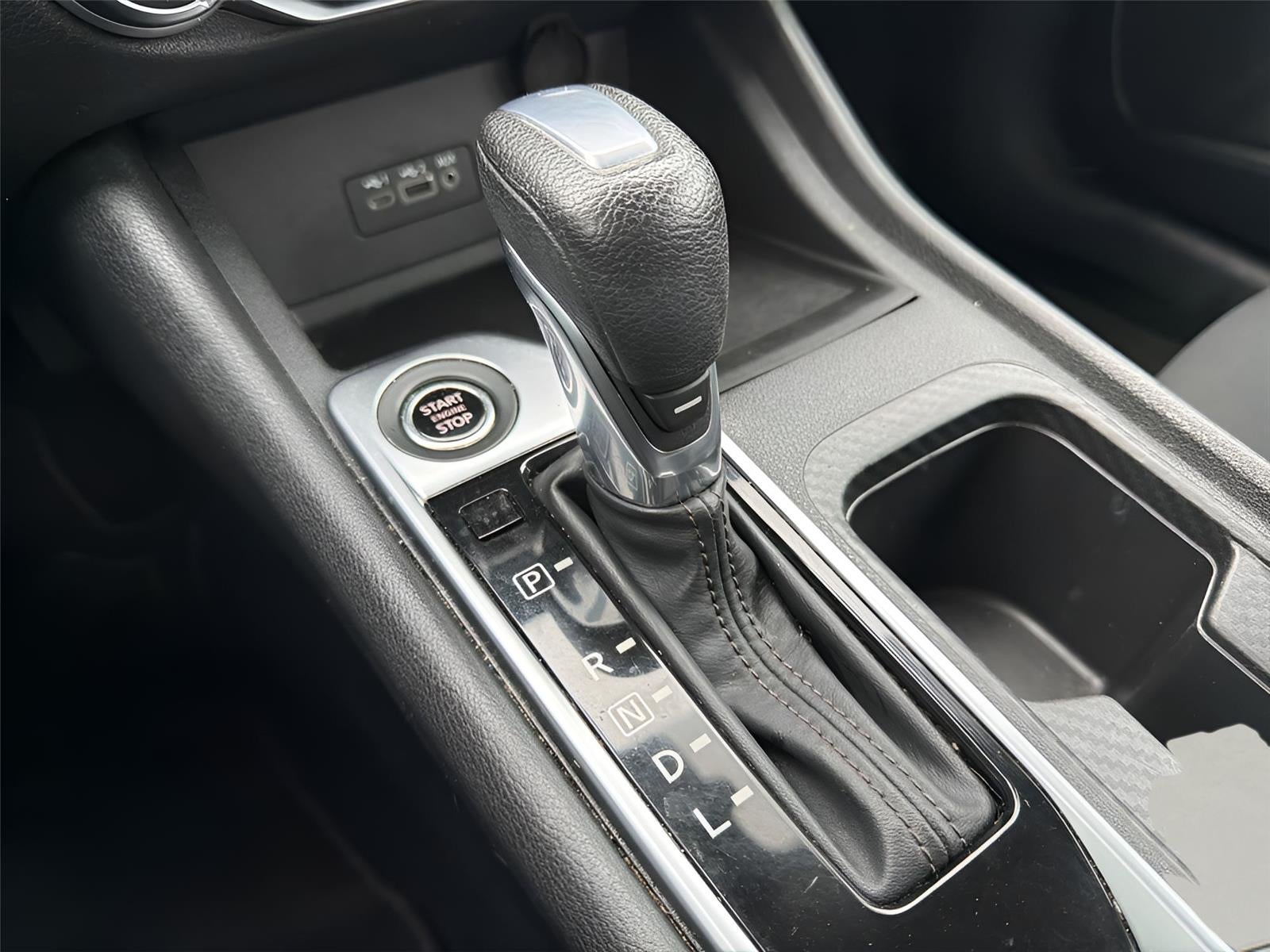 2021 Nissan Sentra SV Xtronic CVT