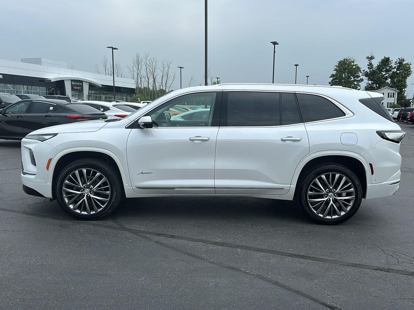 2025 Buick Enclave Avenir
