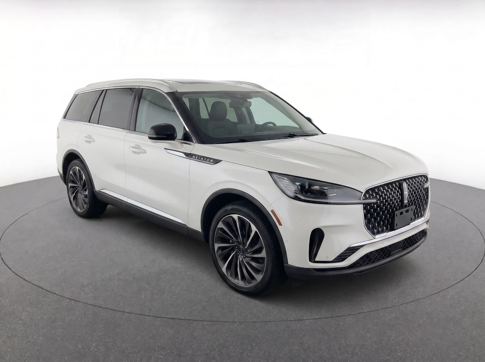 2025 Lincoln Aviator Reserve AWD's photo