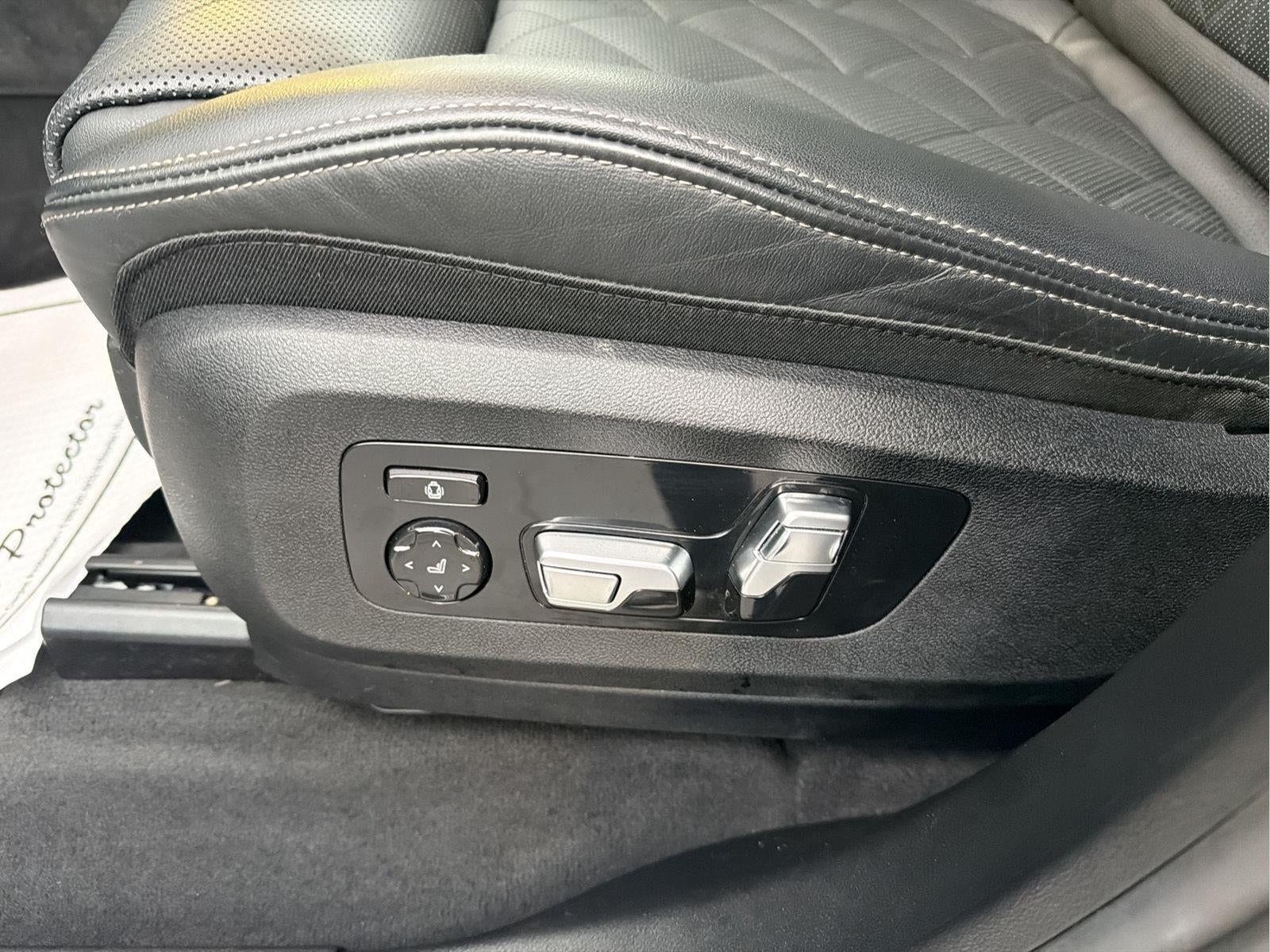 2025 BMW X7 40i - Photo 21