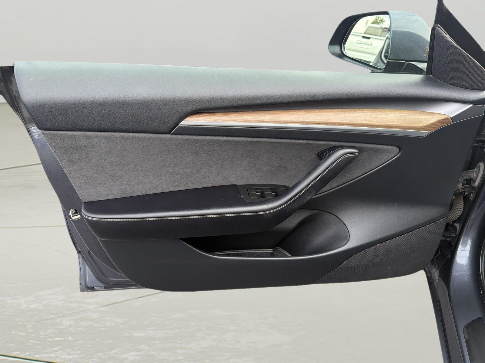 2023 Tesla Model 3 RWD