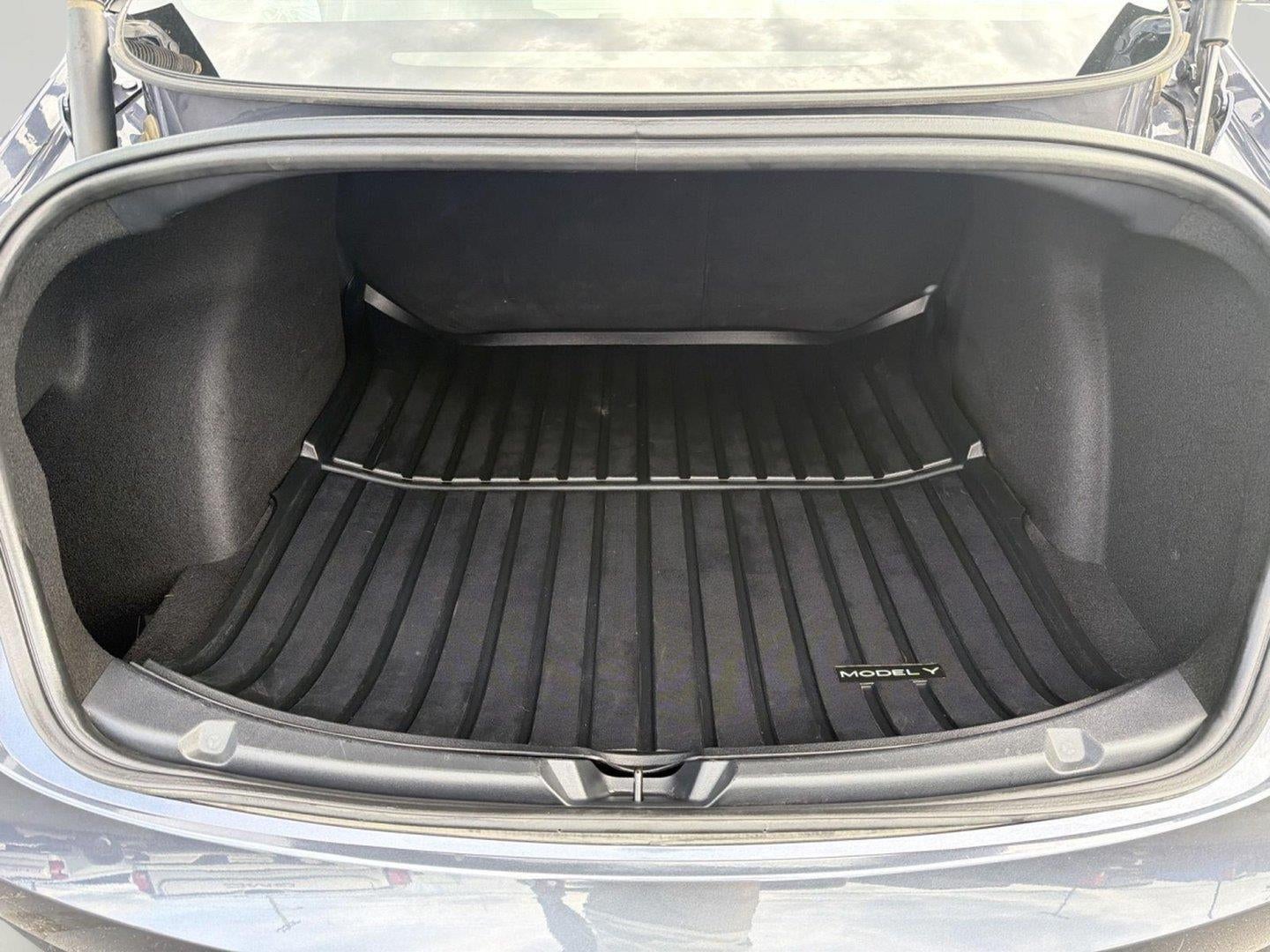 2023 Tesla Model 3 RWD