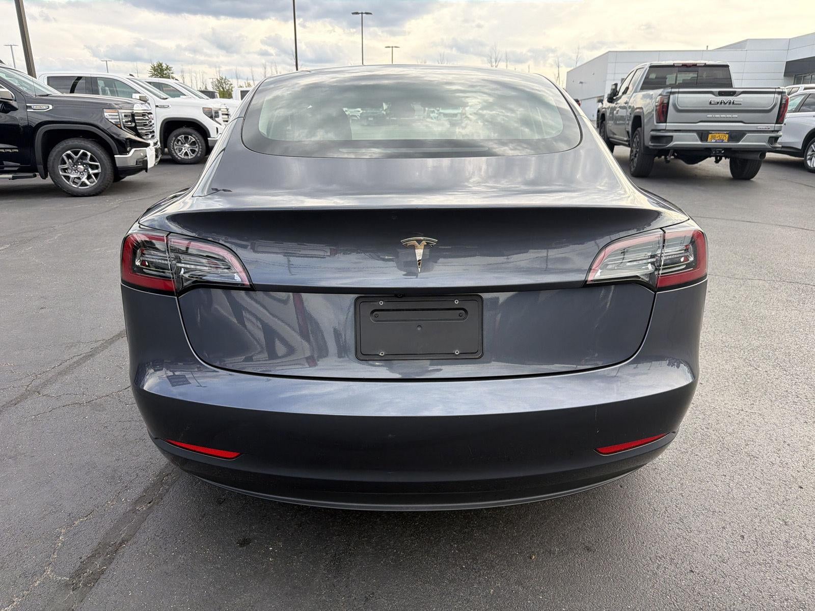 2023 Tesla Model 3 RWD