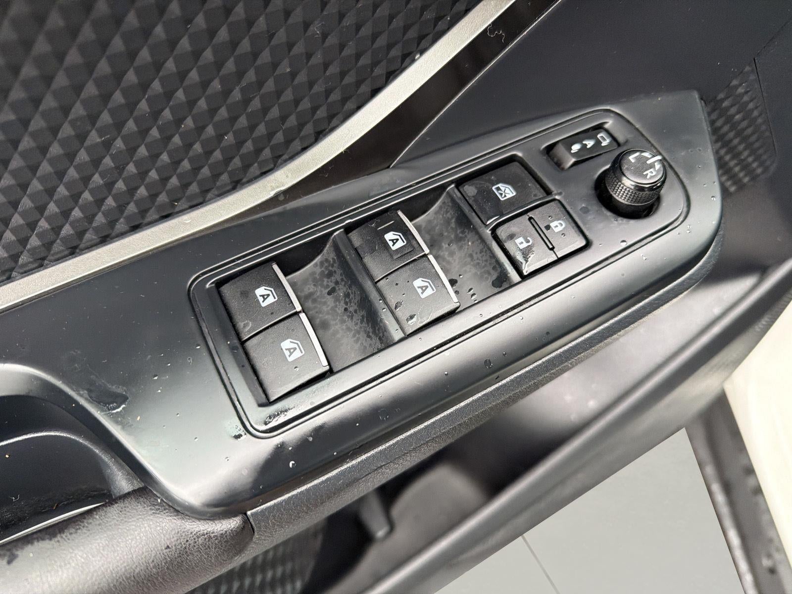 2018 Toyota C-HR XLE Premium