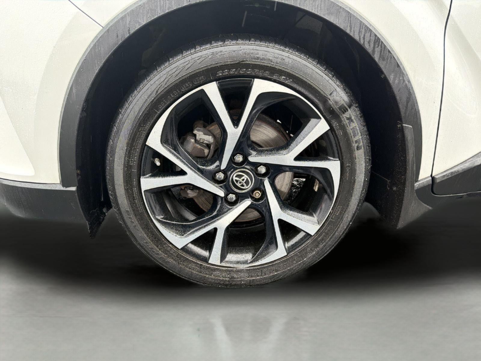 2018 Toyota C-HR XLE Premium