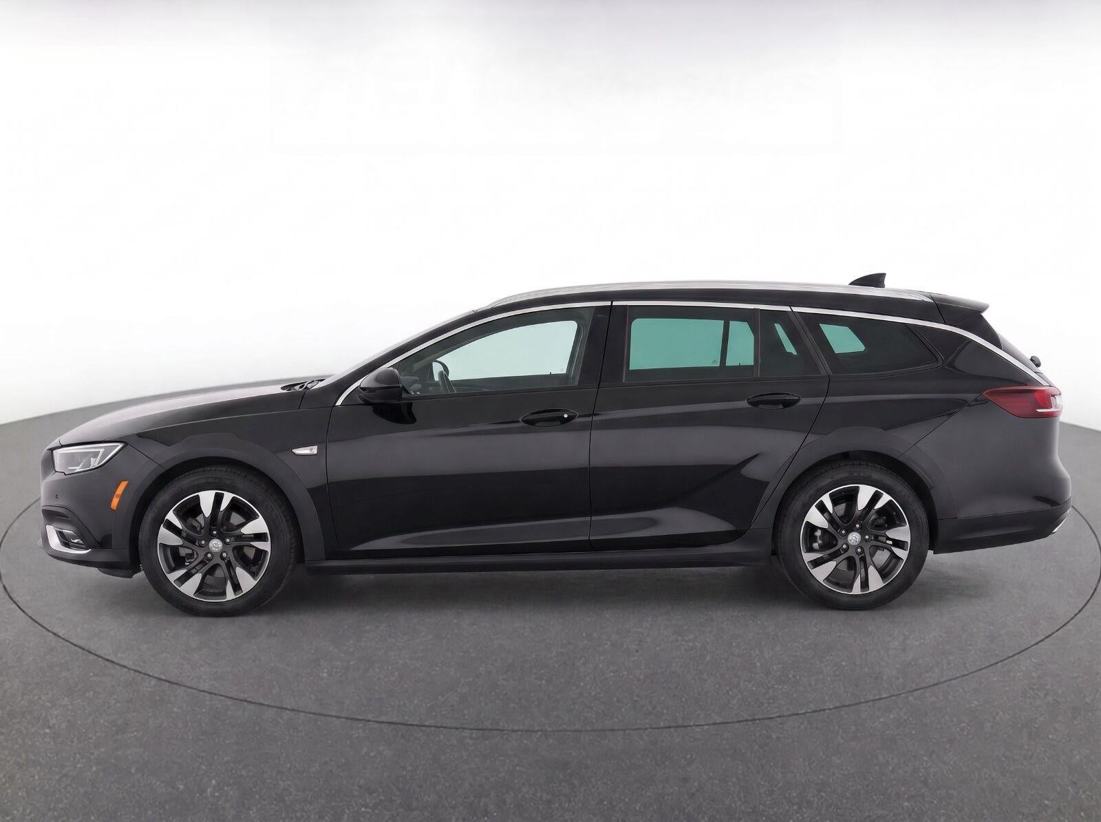 2018 Buick Regal TourX Essence