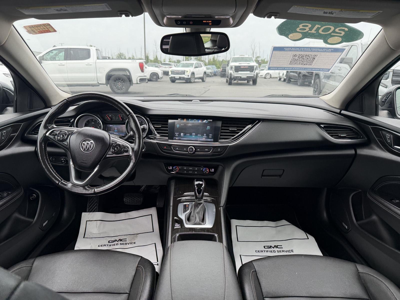 2018 Buick Regal TourX Essence