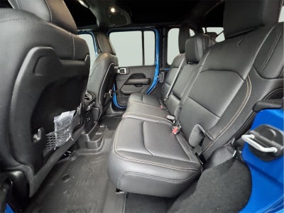 2024 Jeep Wrangler 4-Door Sahara 4x4