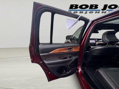 2022 Jeep Grand Cherokee Summit