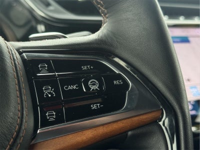 2022 Jeep Grand Cherokee Summit