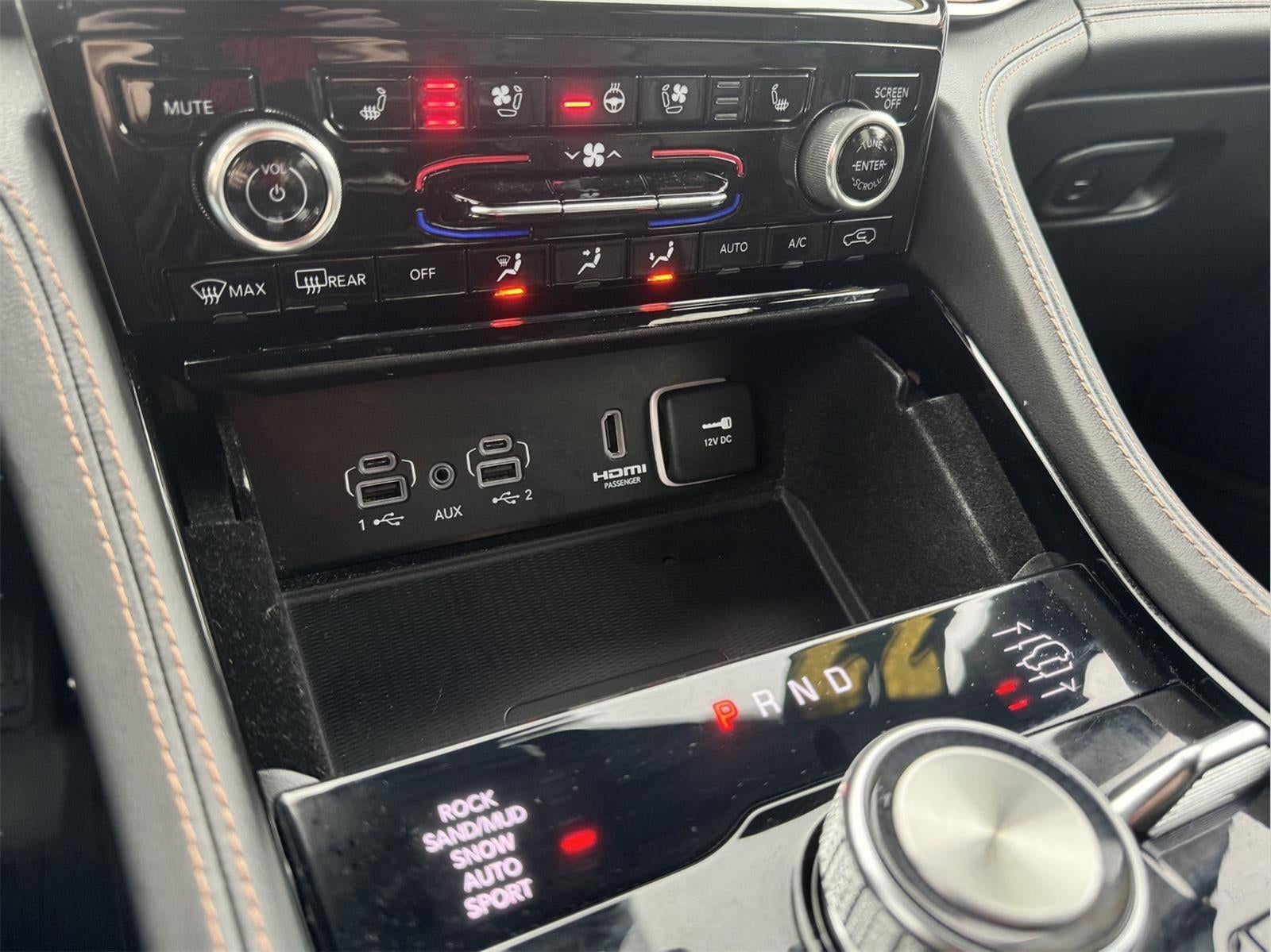 2022 Jeep Grand Cherokee Summit