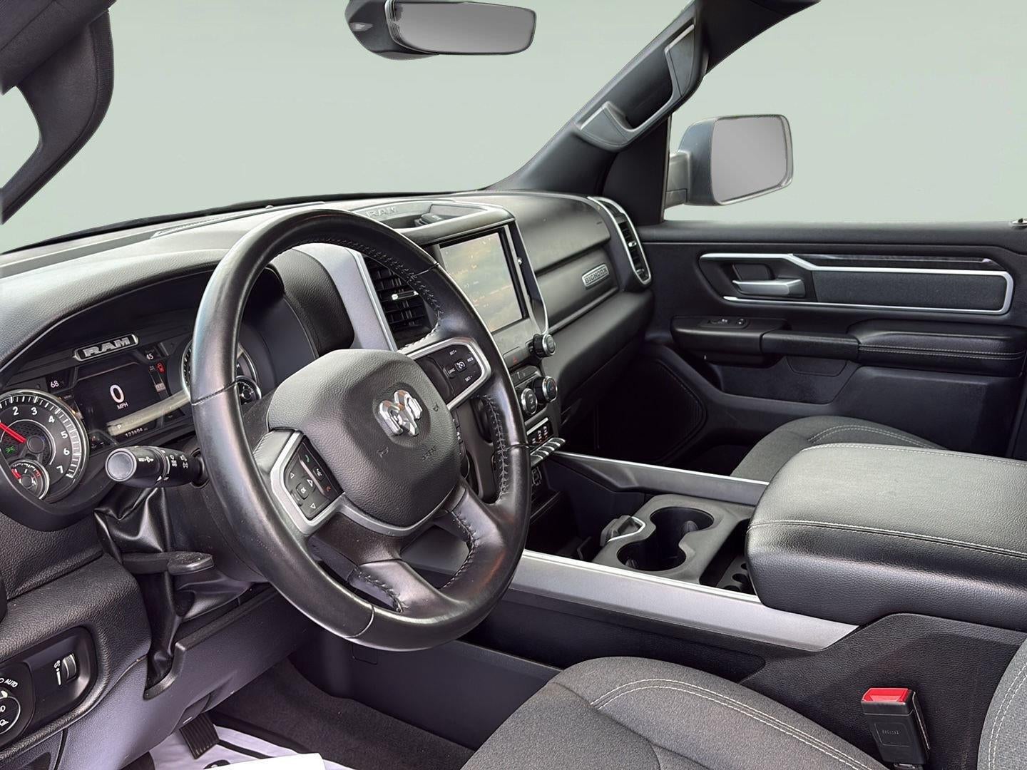 2022 RAM 1500 Big Horn Crew Cab 4x4 5'7" Box
