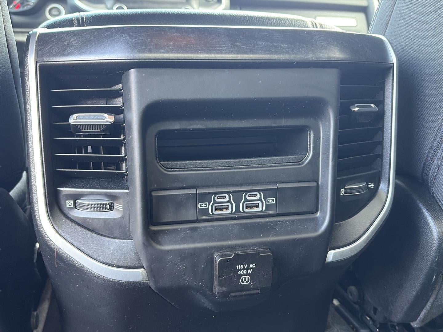 2022 RAM 1500 Big Horn Crew Cab 4x4 5'7" Box