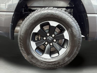 2022 RAM 1500 Big Horn Crew Cab 4x4 5'7" Box