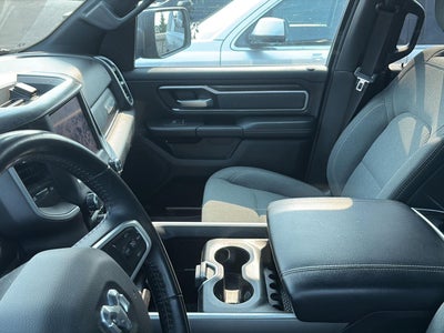 2022 RAM 1500 Big Horn Crew Cab 4x4 5'7" Box