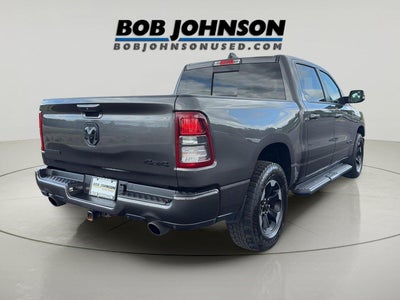 2022 RAM 1500 Big Horn Crew Cab 4x4 5'7" Box