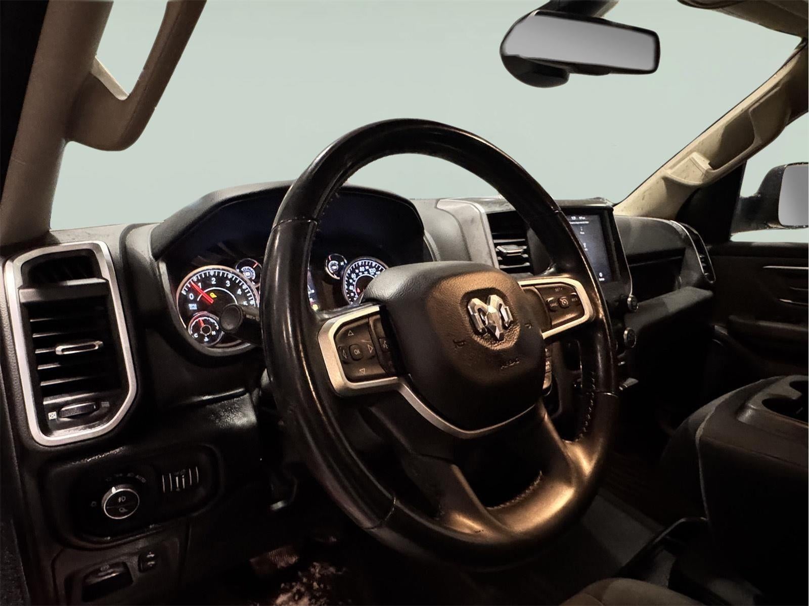 2019 RAM 1500 Big Horn/Lone Star Crew Cab 4x4 5'7" Box