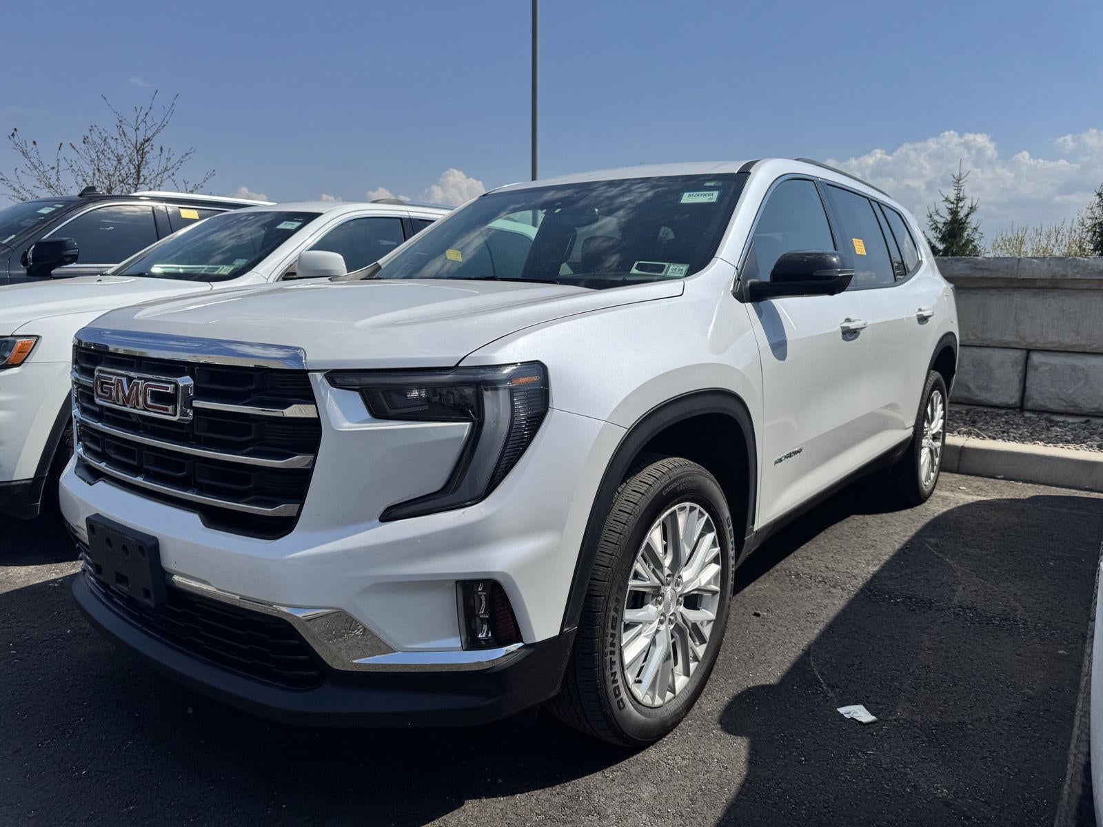 2024 GMC Acadia Elevation