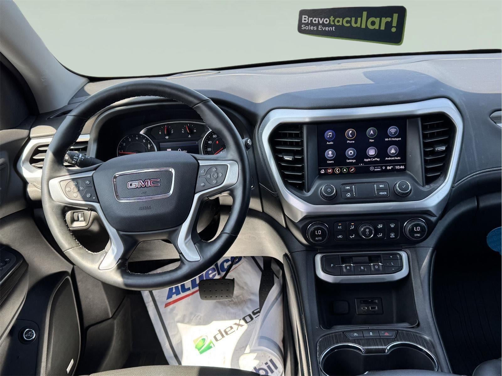 2023 GMC Acadia SLT