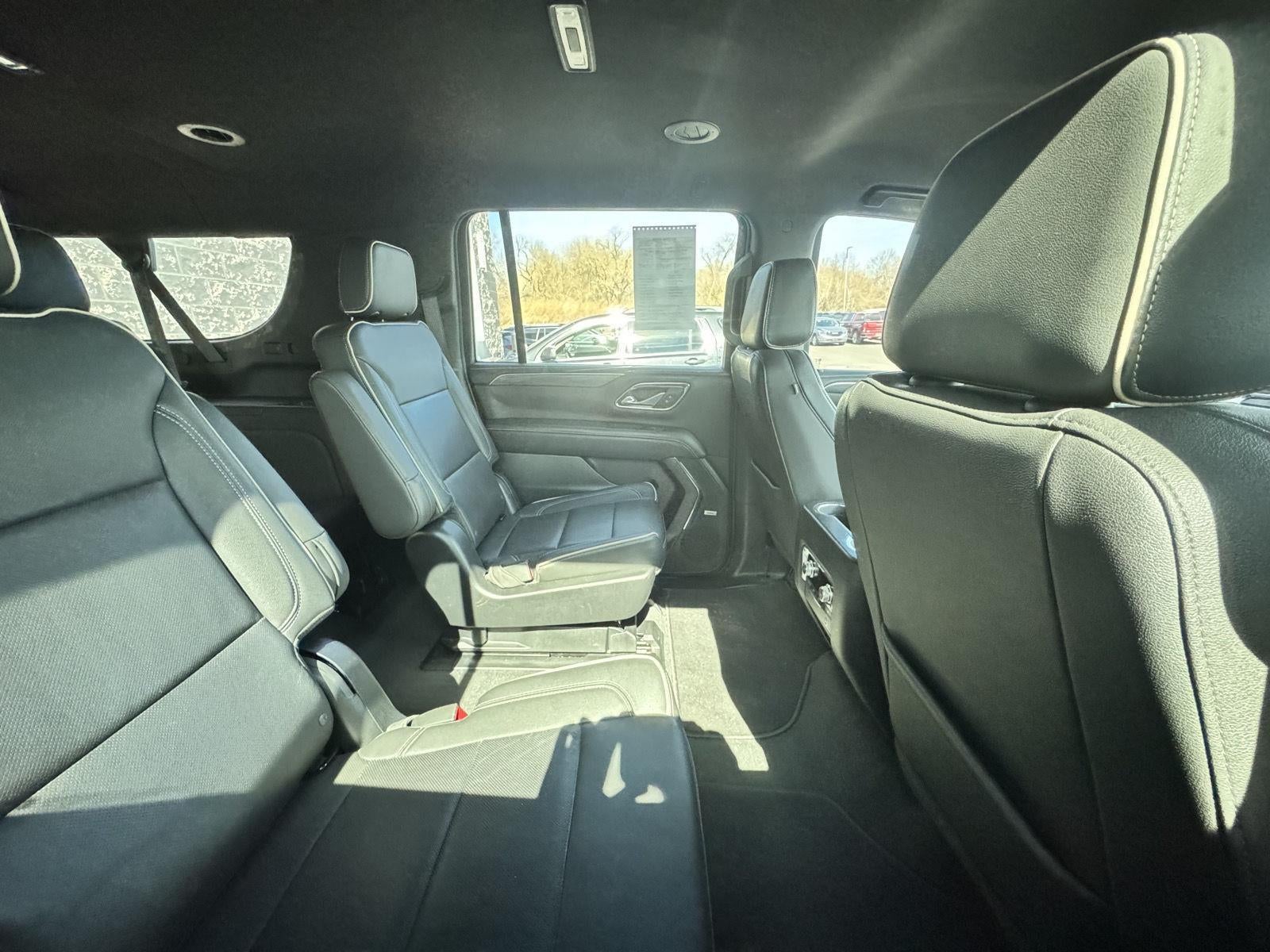 2022 GMC Yukon XL SLT