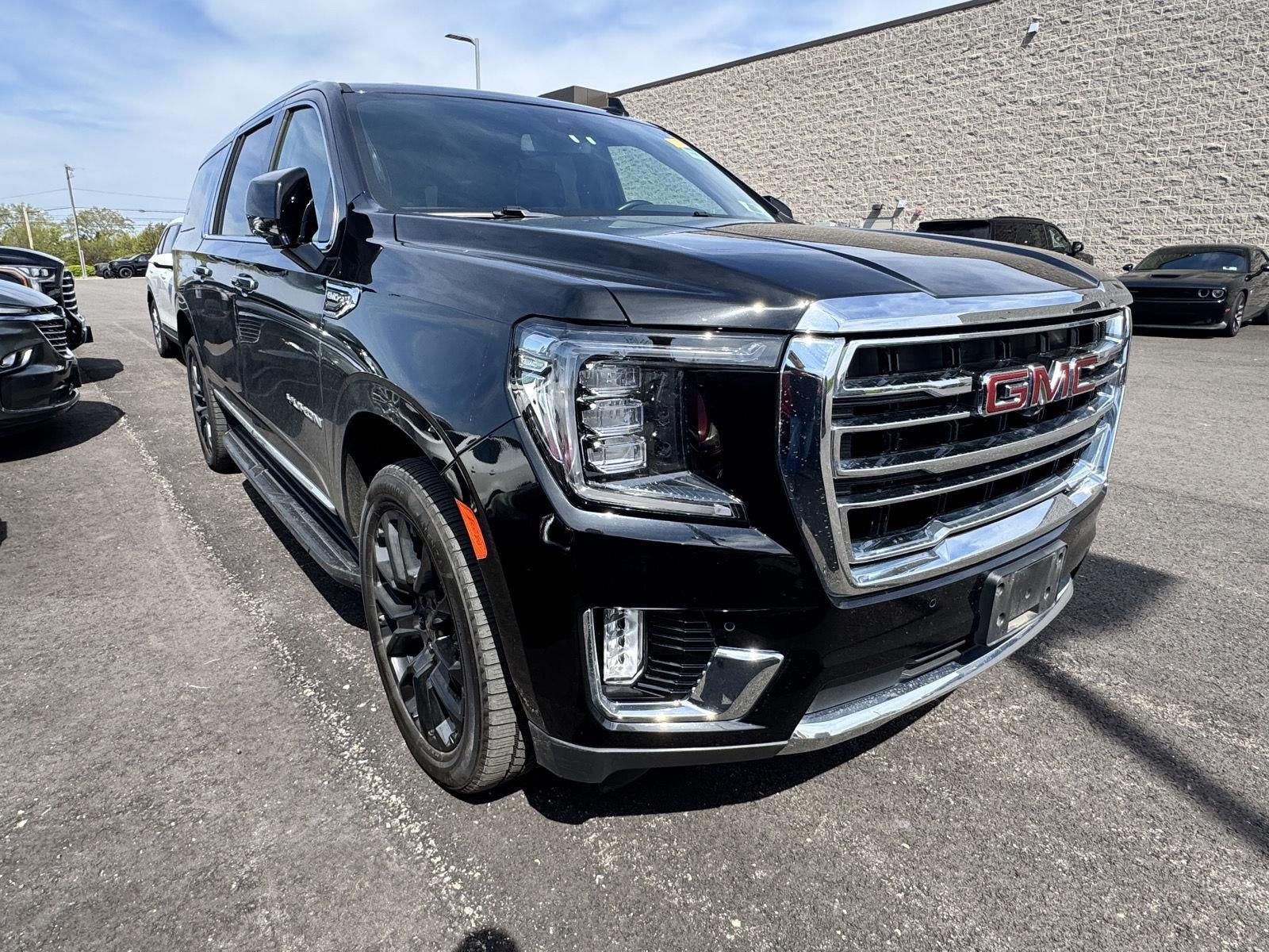 2023 GMC Yukon XL SLT