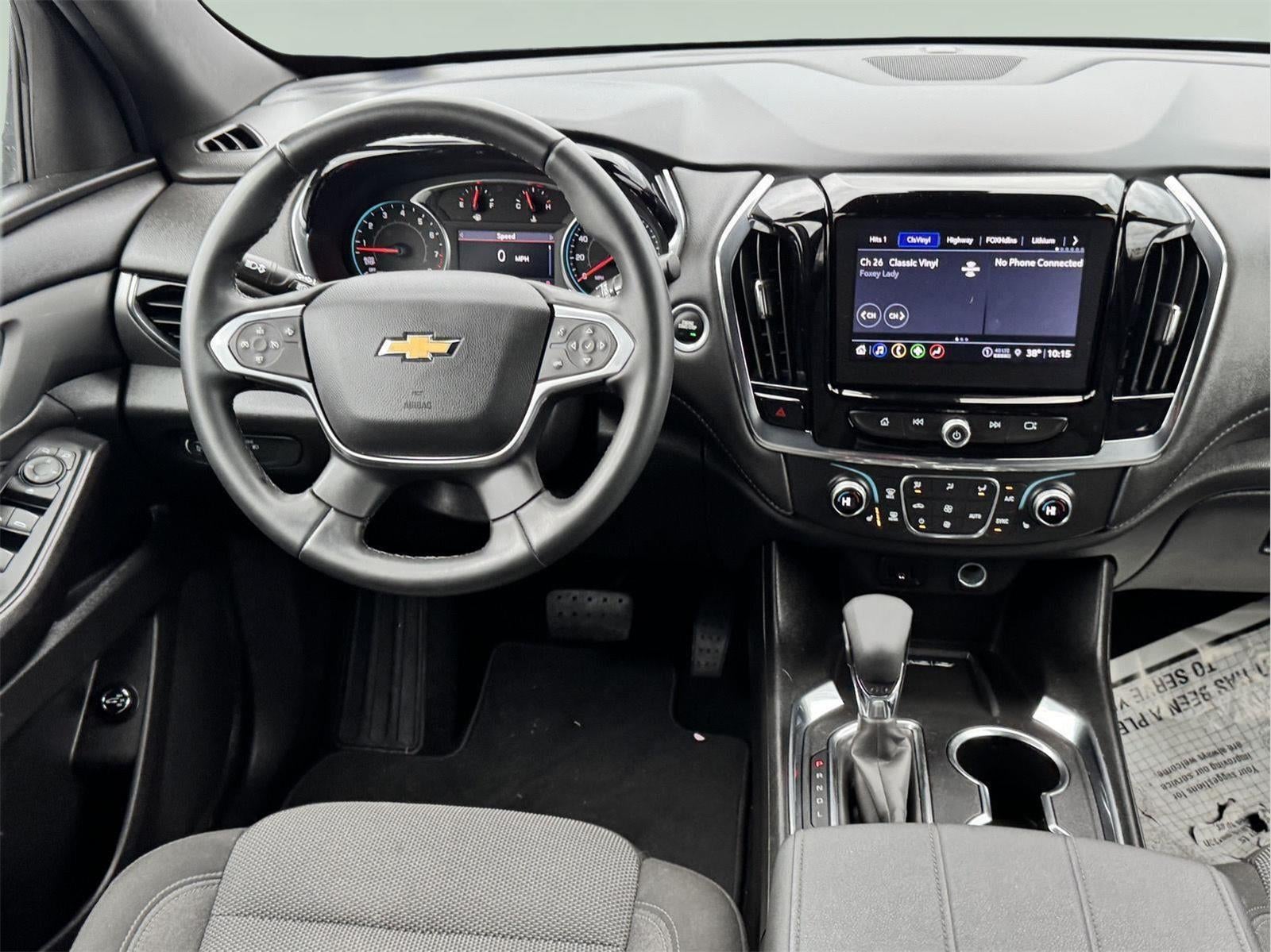 2023 Chevrolet Traverse LT Cloth