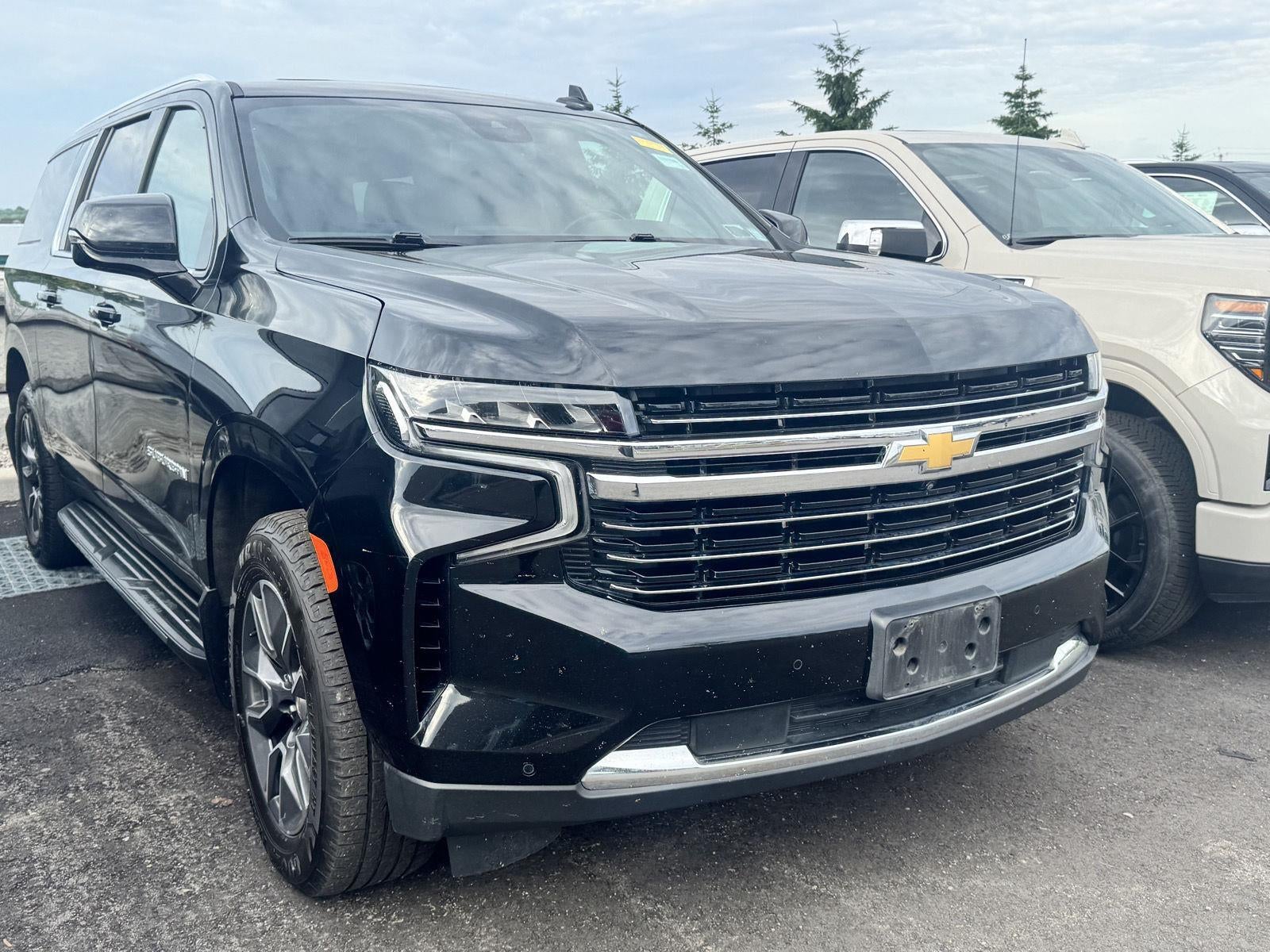2023 Chevrolet Suburban LT