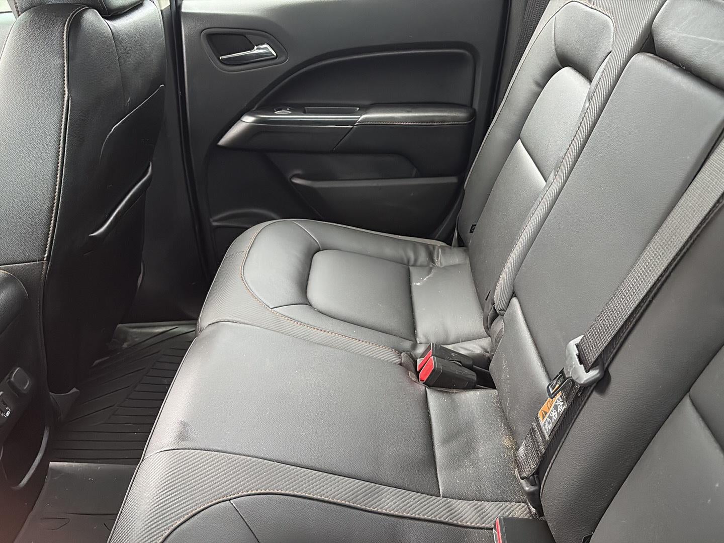 2022 GMC Canyon 4WD AT4 w/Leather