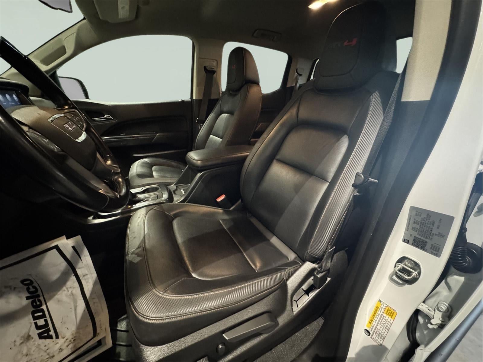 2022 GMC Canyon AT4 - Leather