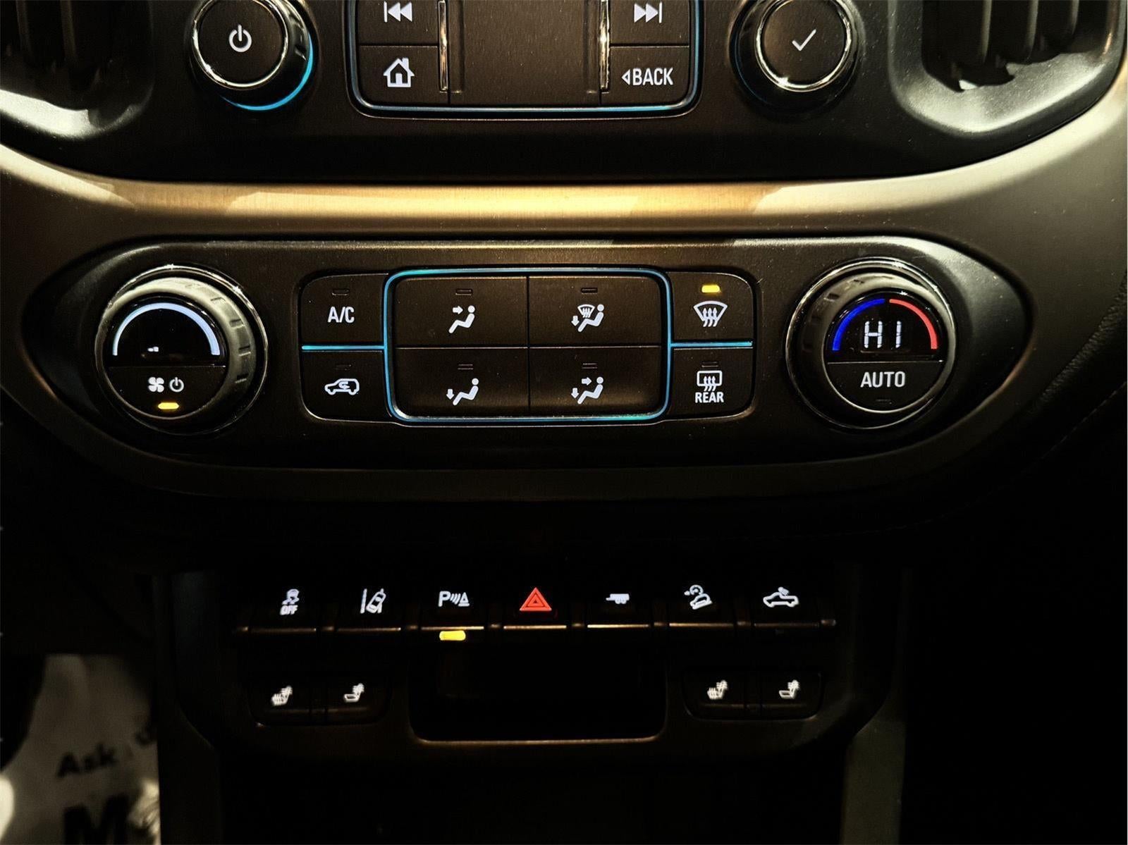 2022 GMC Canyon AT4 - Leather