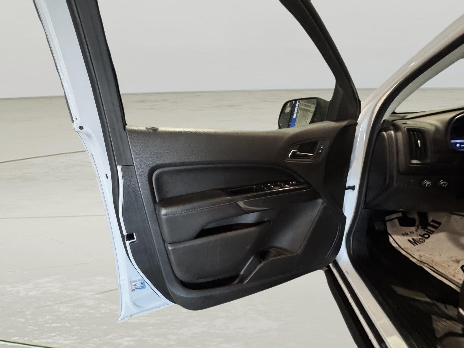 2022 GMC Canyon AT4 - Leather