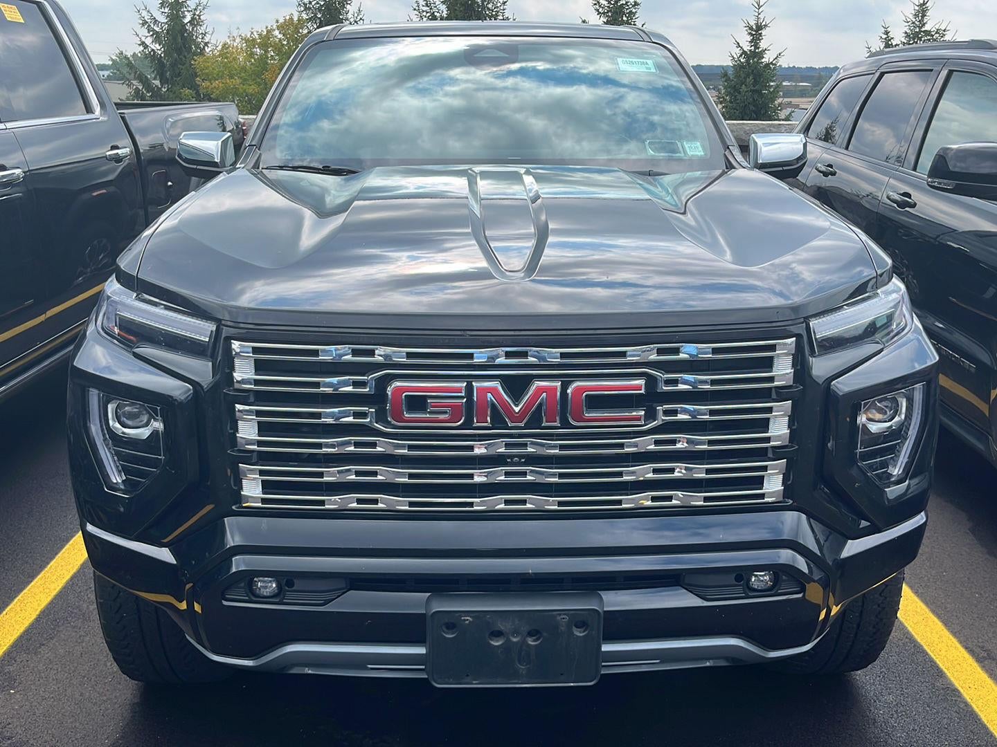 2023 GMC Canyon 4WD Denali